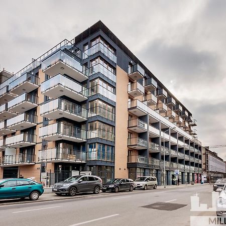 Millennium Manufaktura Blue Apartment Warsaw Ngoại thất bức ảnh